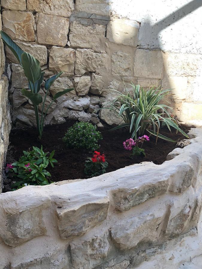 Inn Tzfat ซาเฟด ภายนอก รูปภาพ